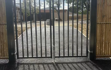 PORTAIL BATTANT BARREAUDÉ